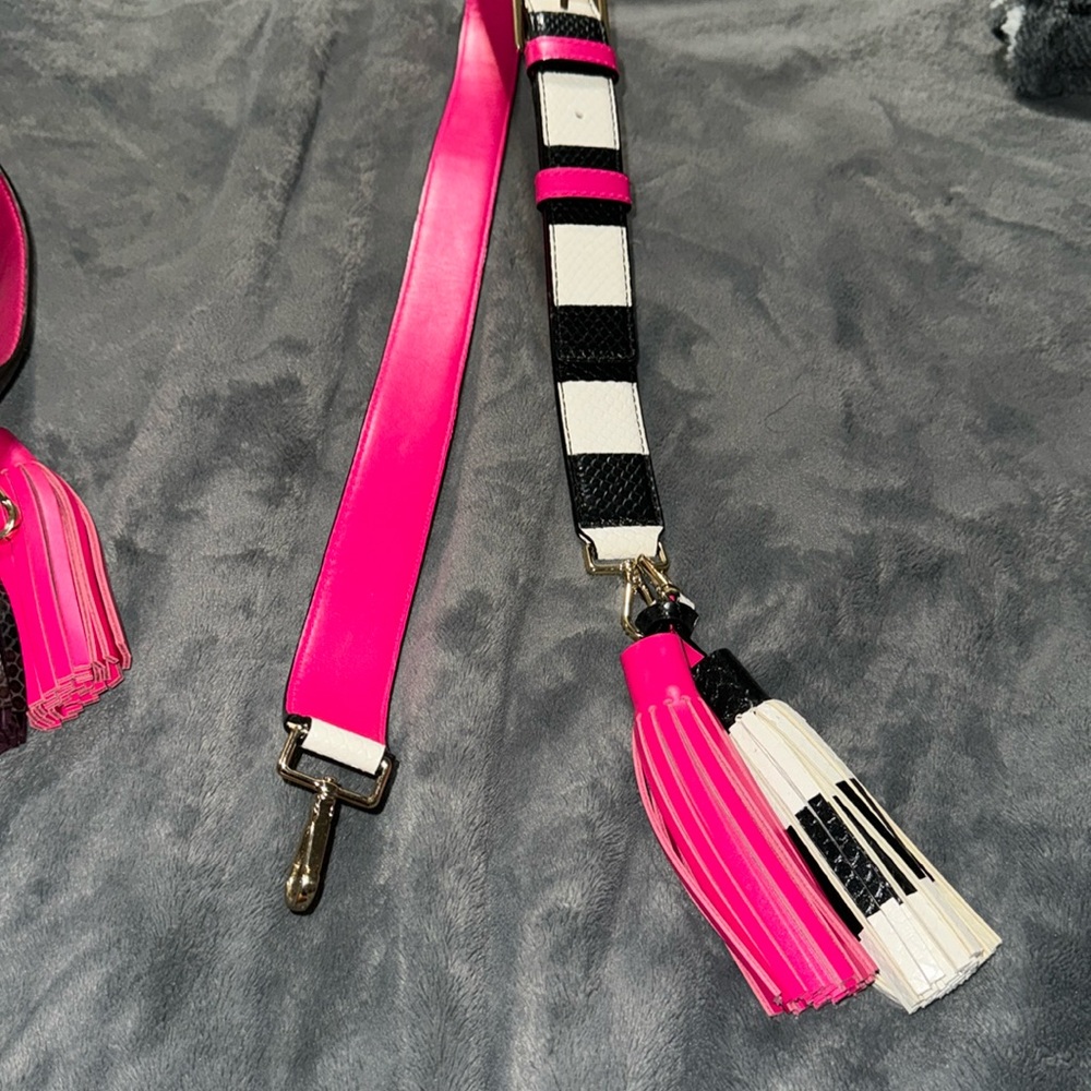 Kate spade crossbody leather strap